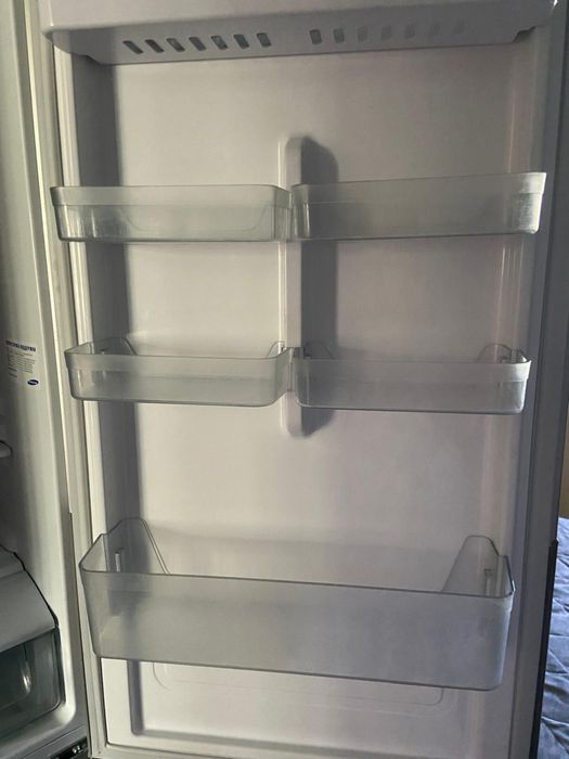 Продаю холодильник SAMSUNG