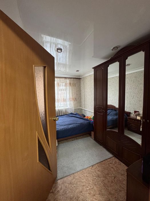 Продам квартиру,  район больницы,  сош №2