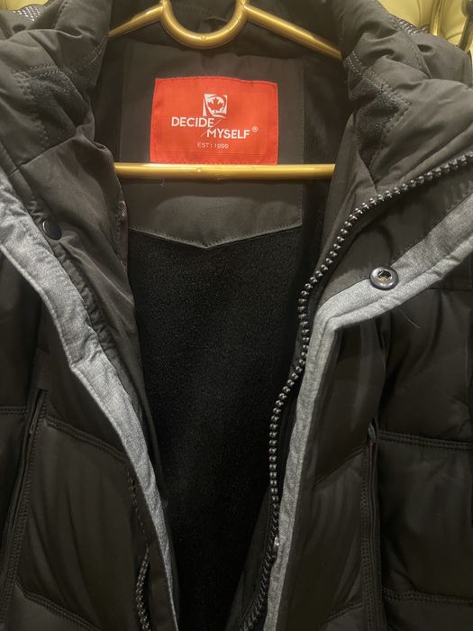 Продам куртку на мальчика подростка