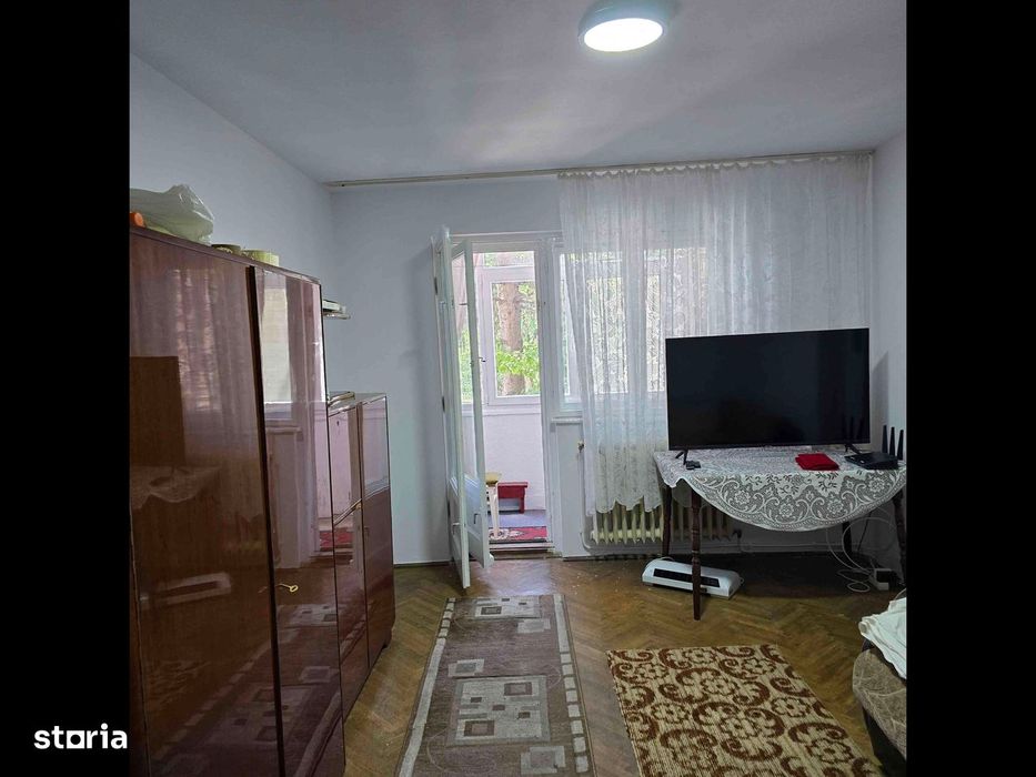 Deva, Dacia 2camere, etajul 1.