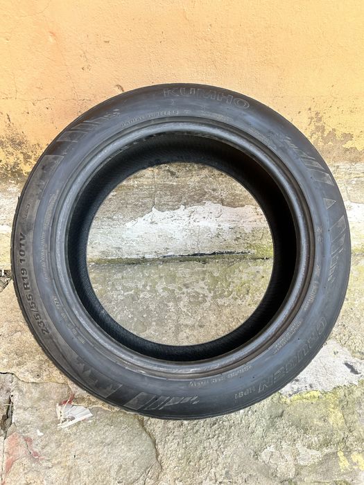 Продам резину Bridgestone 235/55R19