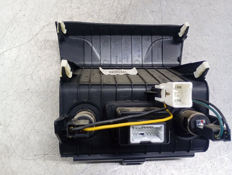 Scrumiera 84621-2Y000 Hyundai ix35 1 (2009 - 2013) 2.0 CRDi D4HA