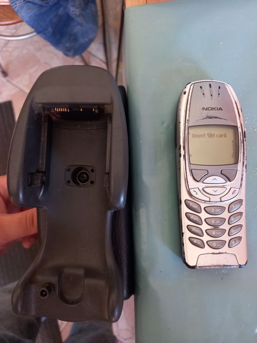 Vând telefon Nokia 6310 cu car Kit BMW e46 pt. Pasionați sau piese
