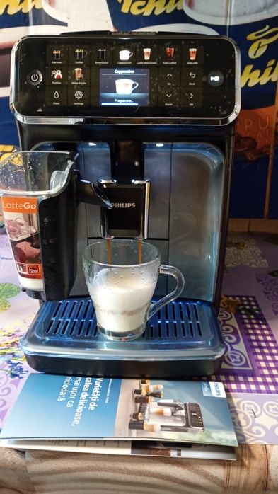 Expresor cafea Philips LatteGo 5400 , 5500 câteva cafele!5
