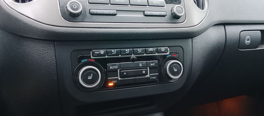 Dezmembrez vw golf 6 plus 1,2 tsi CBZA