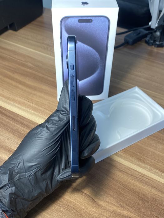 iPhone 15 Pro• 128 GB • Blue Titanium