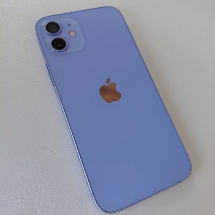 Iphone 12 Ideal holatda