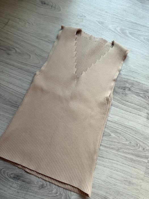 Дамски топове/ потници  Zara Stradivarius Bershka