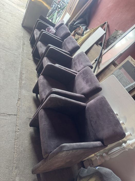 Scaune fotoli cu roți din piele culoare Deosebită 220 lei Buc