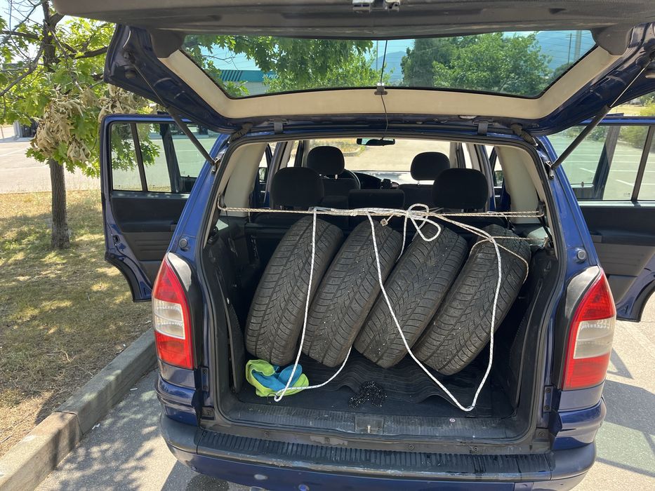 Opel zafira 7 места