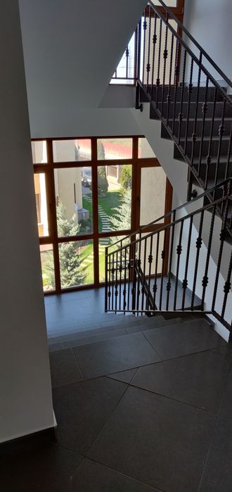 Apartament 3 camere 100 mp, mobilat, utilat, recent renovat.