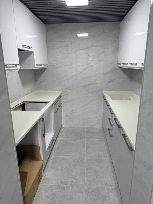 Микрорайон. Продается 4-х комнатная квартира, 2-й этаж, новый ремонт.