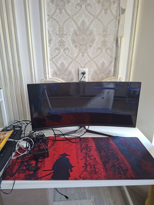 Монитор новый болып тұр