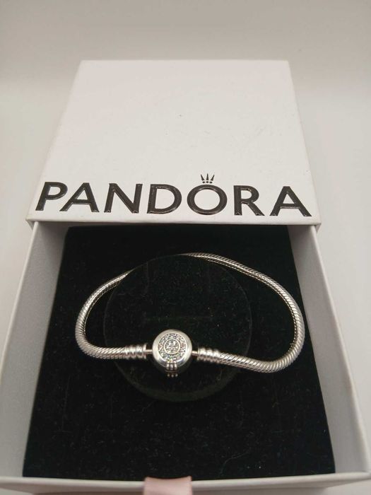 Сребърни гривни Pandora