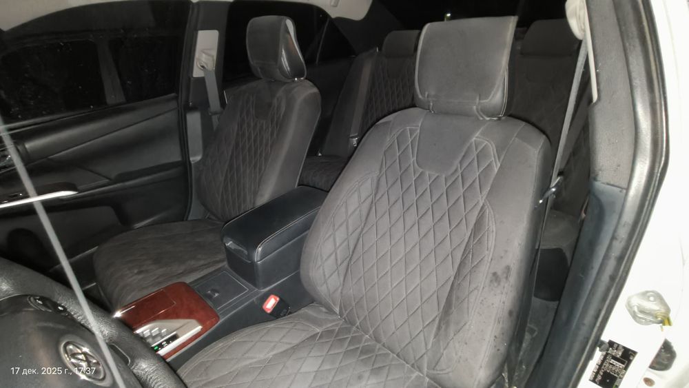 Toyota Camry 2012 yil full variant sotiladi 17500$ sostoyaniya alo