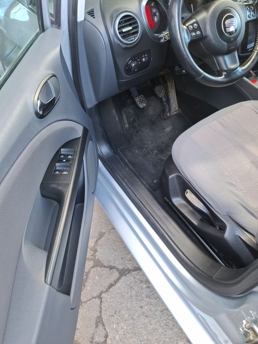 Vând Seat Leon 2