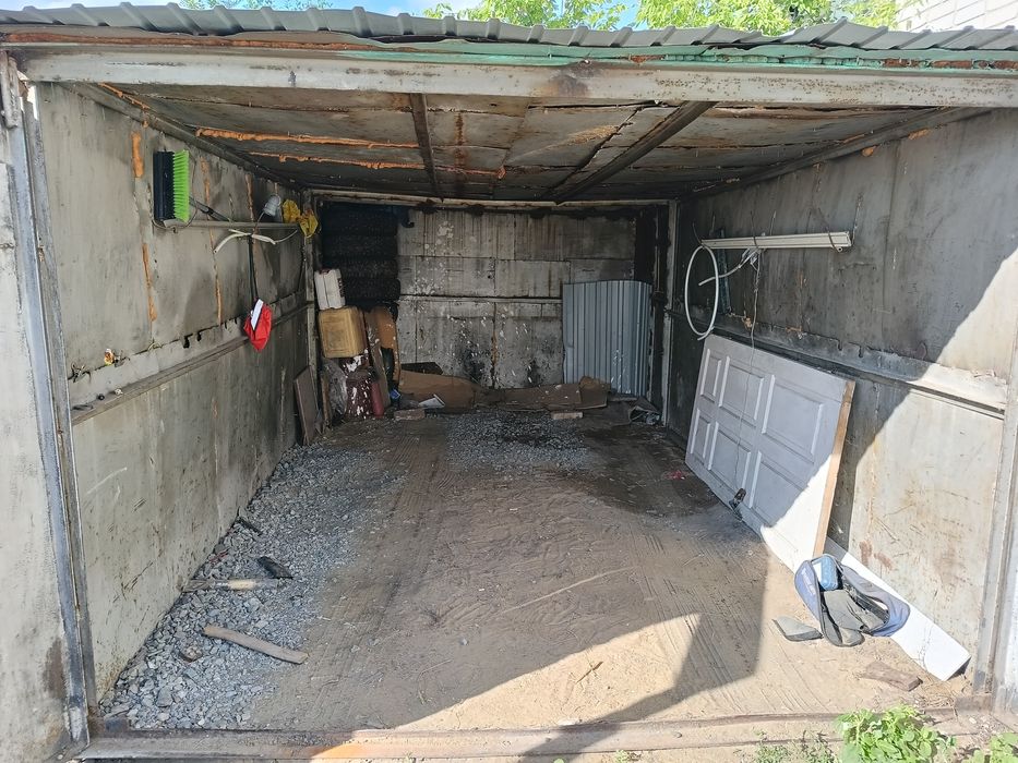 Продам железный гараж