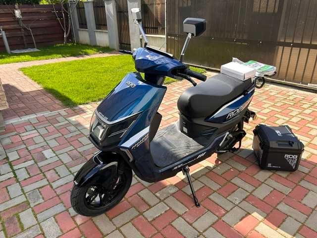 Scuter electric RDB NEPTUN III, 2000W, fara permis, 25 km/h
