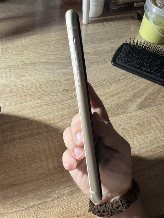 iphone 11 64гб 79%