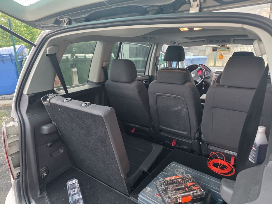 VW Touran 1.9 TDI, 7 locuri