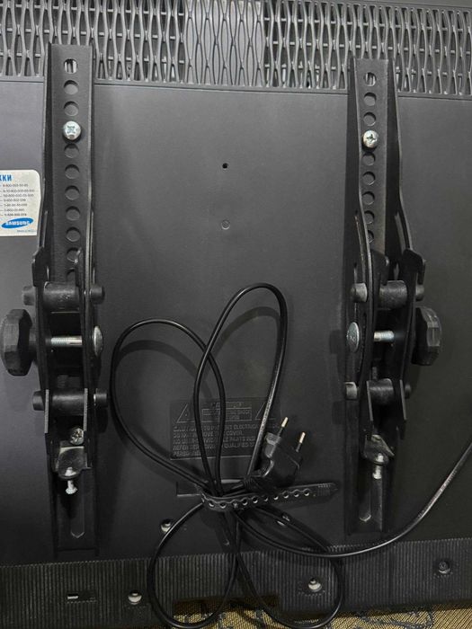 Телевизор Samsung 32 дюйма Full HD HDMI USB