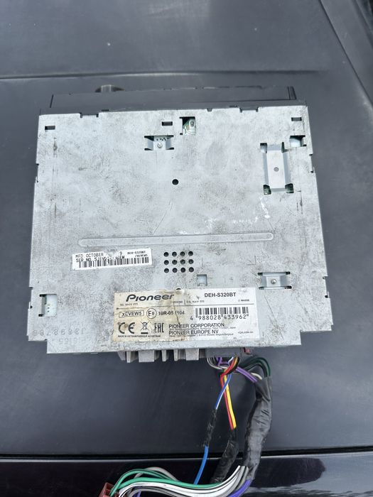 Alpine Ute-72 BT  Pioneer Deh S320bt