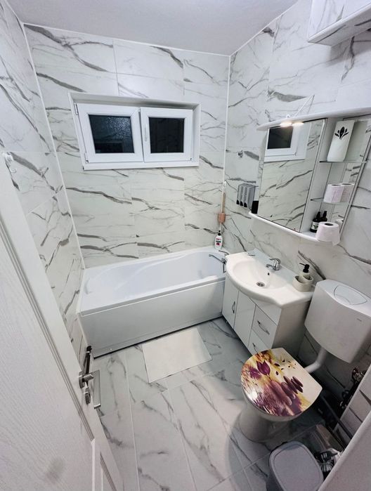 Închiriez apartament targu ocna, tg ocna, cazare