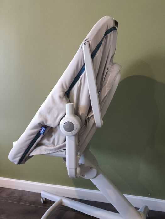 Продам люльку-стульчик Chicco, оригинал