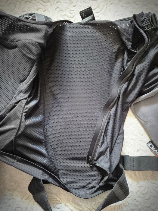 Протекторна жилетка Alpinestars Bionic Teck