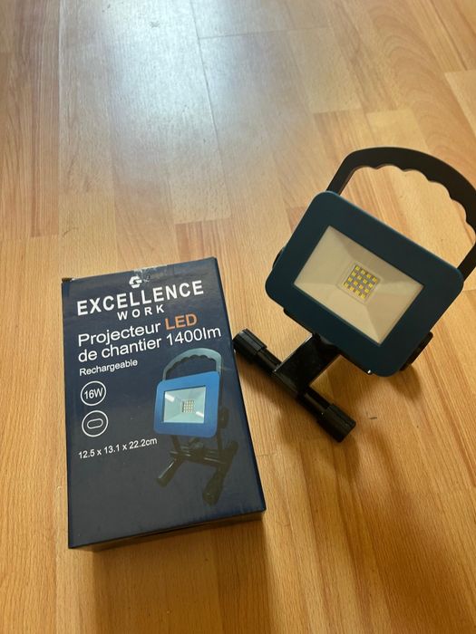 Proiector LED de șantier reîncărcabil Excellence Work, 16W, 1400 lm - Nou în cutie