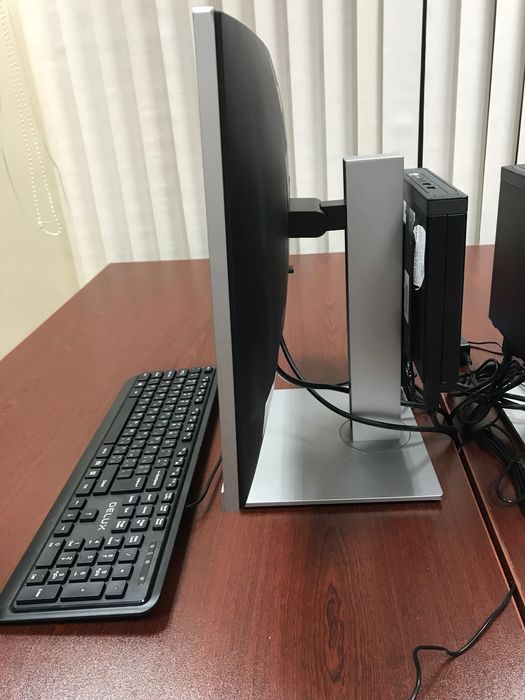 Компютър с монитор HP