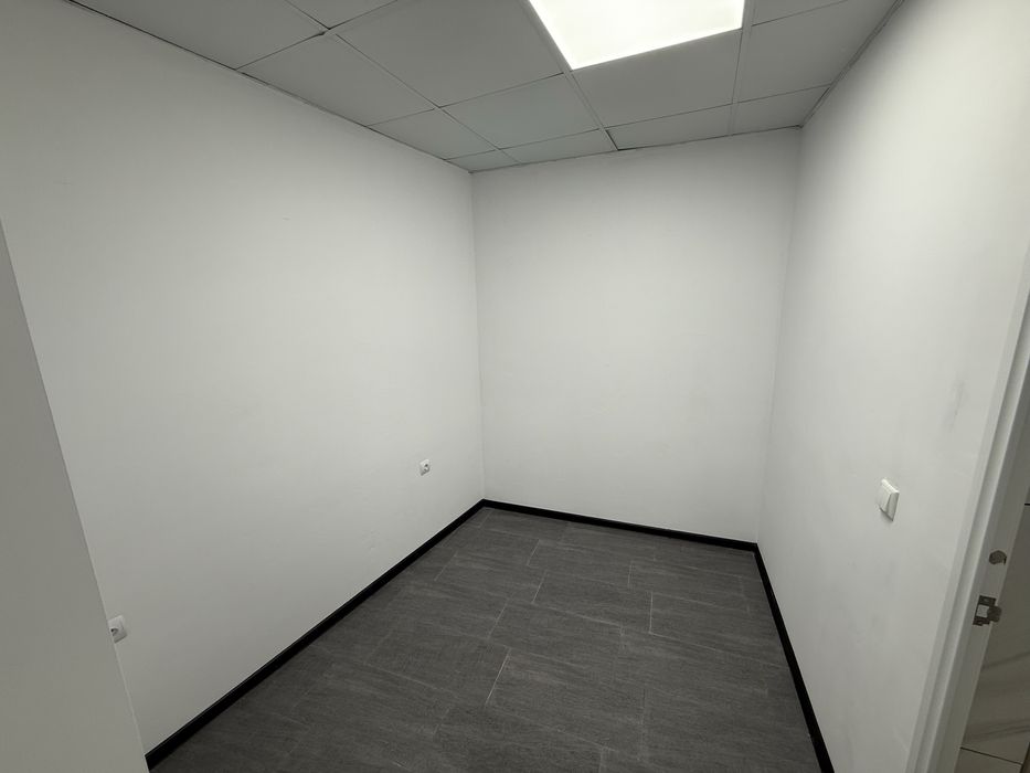 Дава се под наем Магазин в Търговище, Център - 57 кв.м за 408 € - Снимка #6