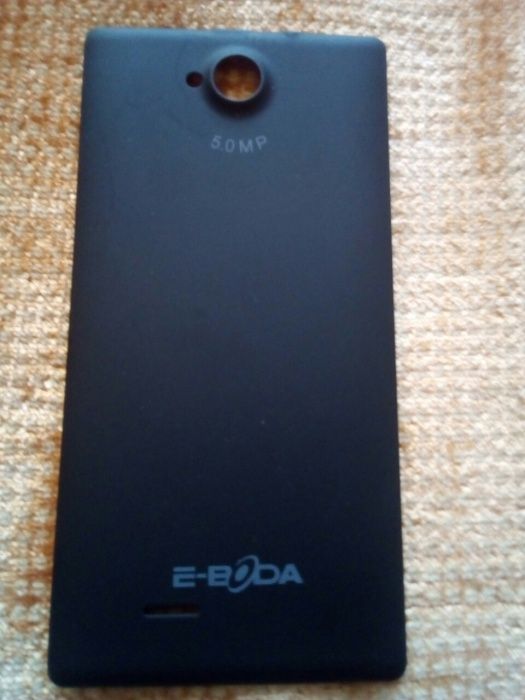 Capac telefon mobil eboda storm x450