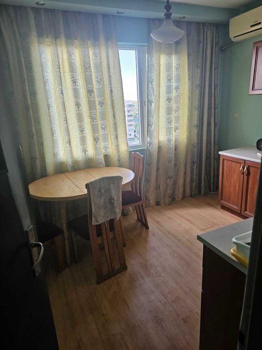 Продава се Тристаен апартамент в Ловеч, Център - 69 кв.м за 813 €/кв.м - Снимка #2
