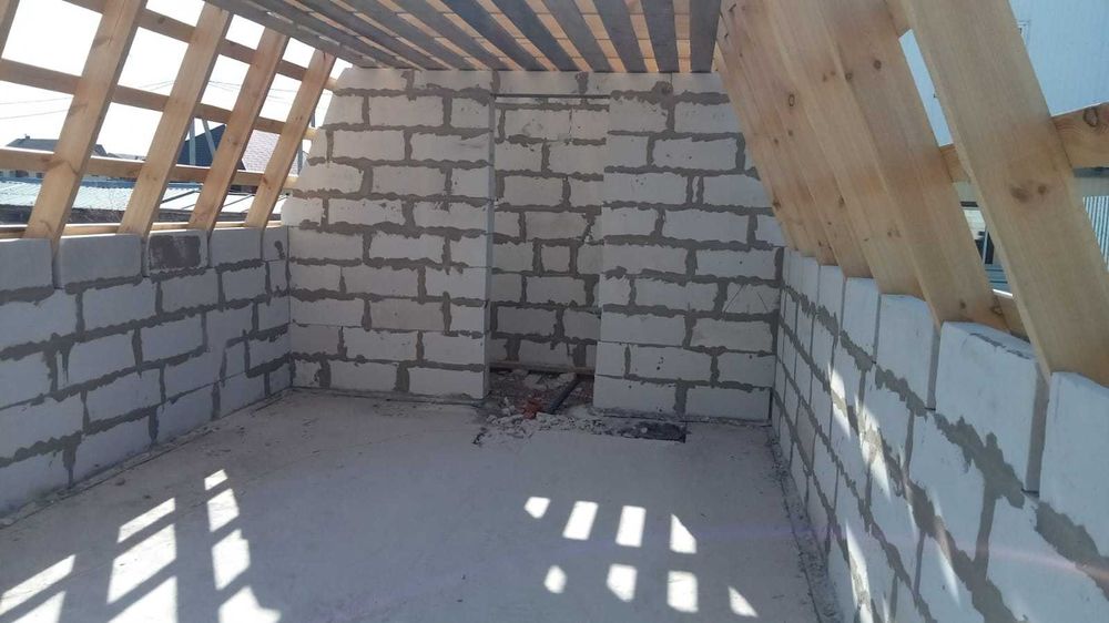 Продам недостроенный дом