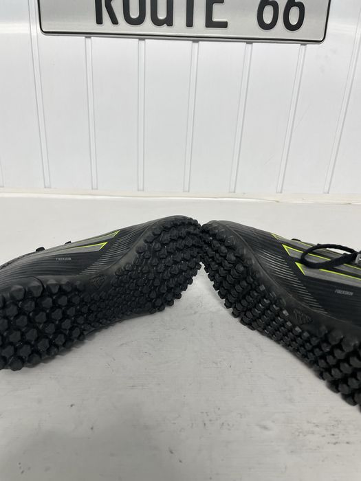 Ghete fotbal sintetic Adidas F50 Club TF, mărimea 38 – Stare excelentă