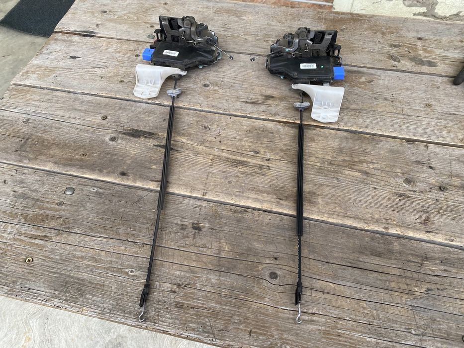 Broasca usa sofer pasager fata volkswagen golf 5 plus,  caddy