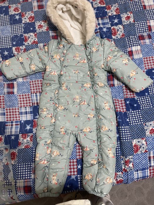 Продается комбинезон для девочки