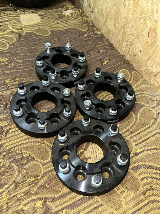 колёсная проставка-адаптер Vector LVZ