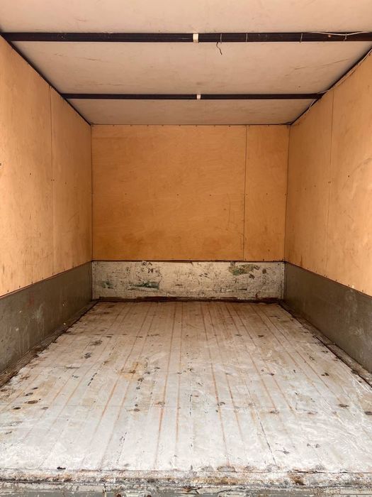 Ford sotiladi yili 1995