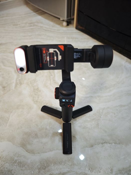 Gimbal Hohem M6 AI