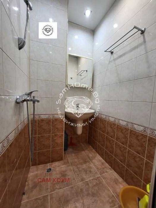 Дава се под наем Двустаен апартамент в Варна, Център - 68 кв.м за 500 € - Снимка #4