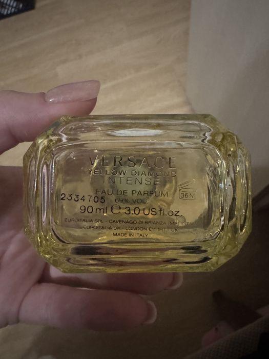 Versace yellow diamond intense