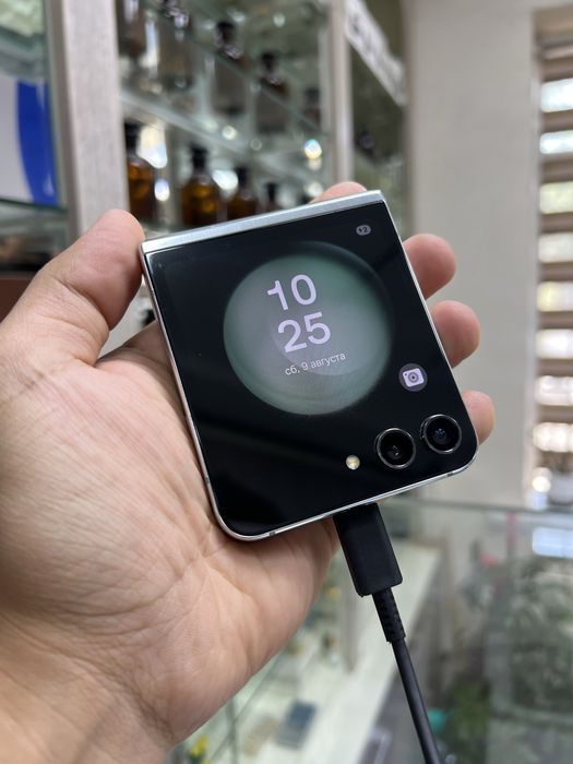 Samsung Z Flip 5 8/256Gb