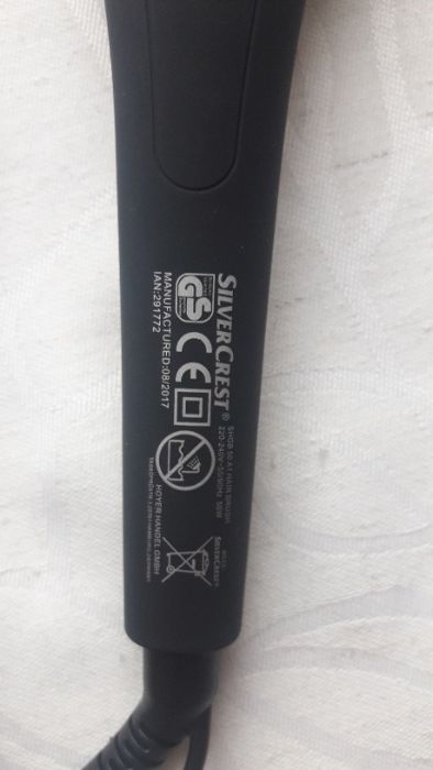 Четка за изправяне на коса