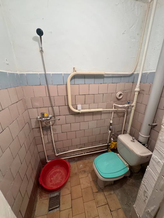 Продаётся 1 ком. 2этаж Ак-кавак