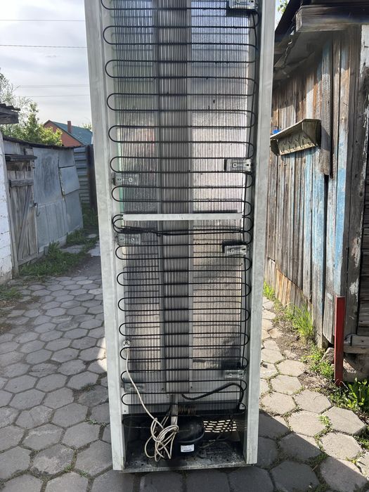 Холодильник шкаф 65.000