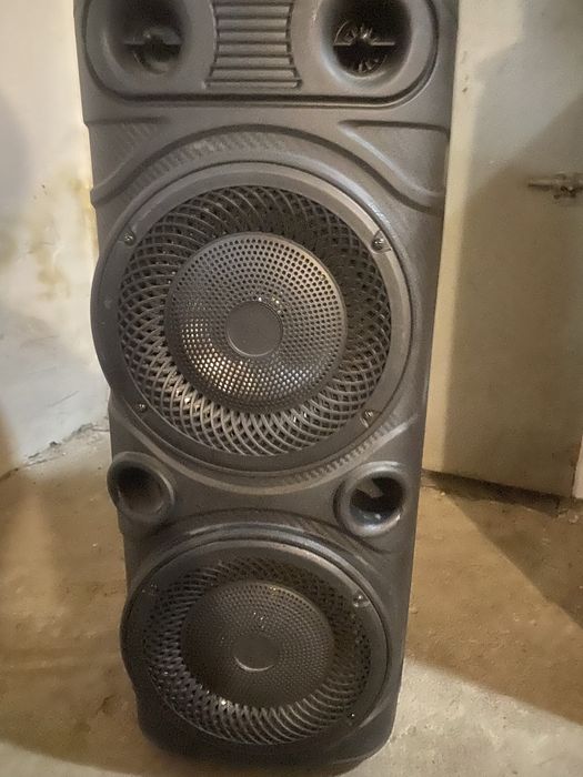 Продам колонку с микрофоном