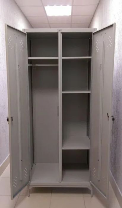Шкафы металлические для одежды