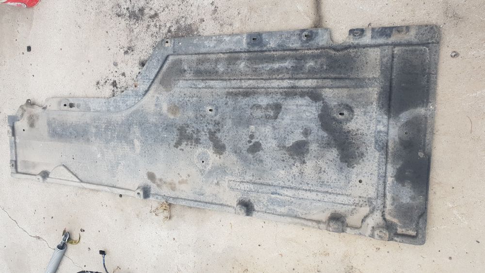 Scut podea stanga bmw e60,DEZMEMBREZ BMW E60 520D 177 CP